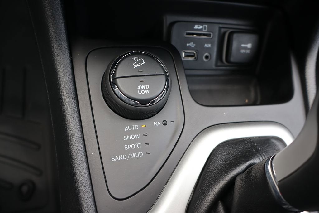 2017 Jeep Cherokee Overland