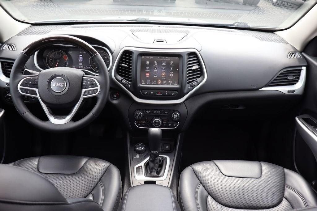 2017 Jeep Cherokee Overland