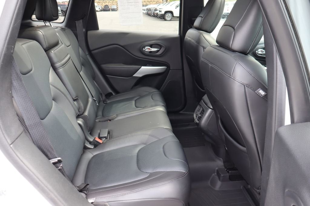 2017 Jeep Cherokee Overland