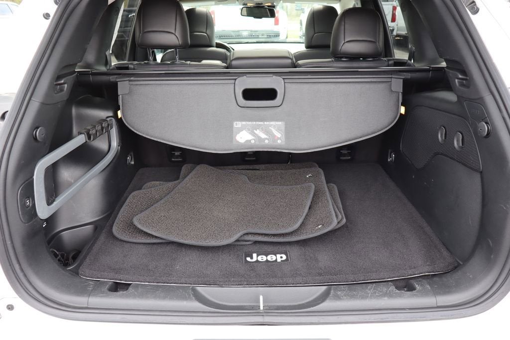 2017 Jeep Cherokee Overland