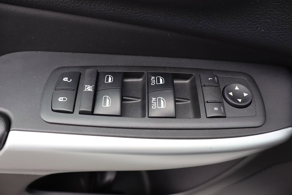 2017 Jeep Cherokee Overland