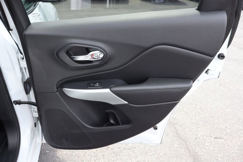 2017 Jeep Cherokee Overland