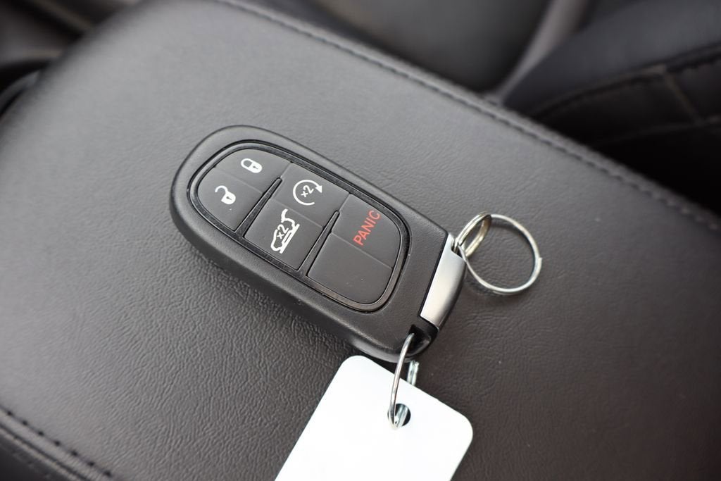 2017 Jeep Cherokee Overland