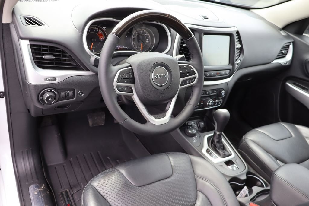 2017 Jeep Cherokee Overland