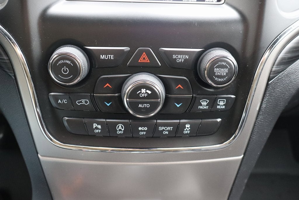 2019 Jeep Grand Cherokee Laredo E