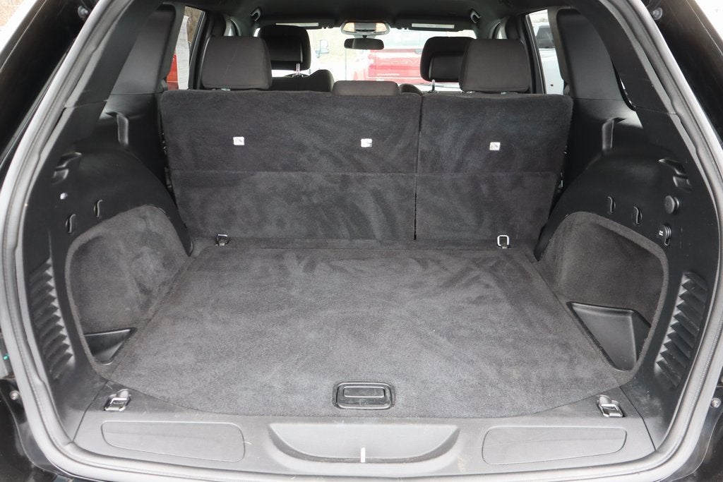 2019 Jeep Grand Cherokee Laredo E