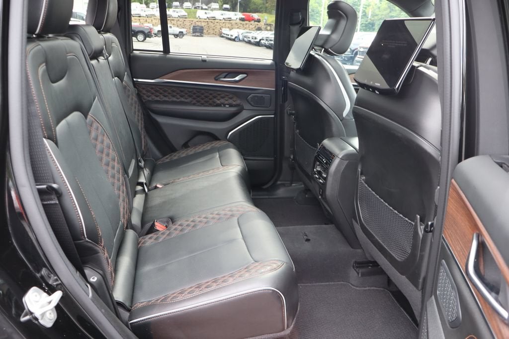 2024 Jeep Grand Cherokee Summit