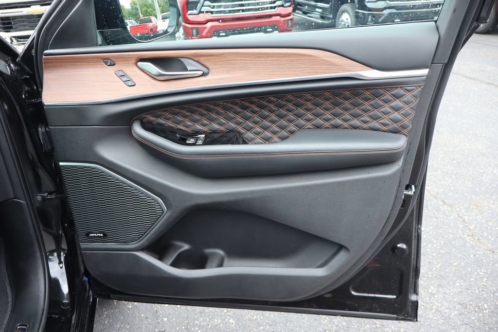 2024 Jeep Grand Cherokee Summit