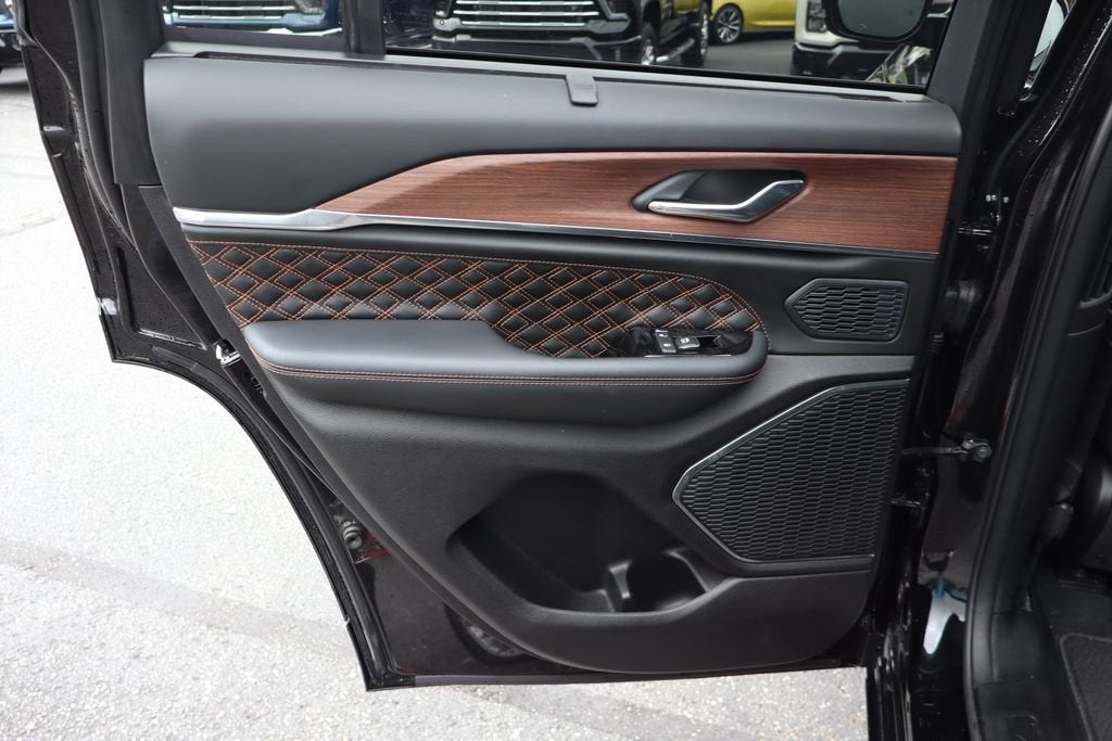 2024 Jeep Grand Cherokee Summit