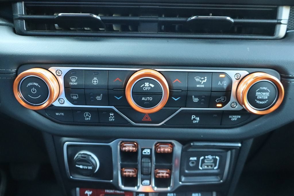2025 Jeep Wrangler Rubicon X