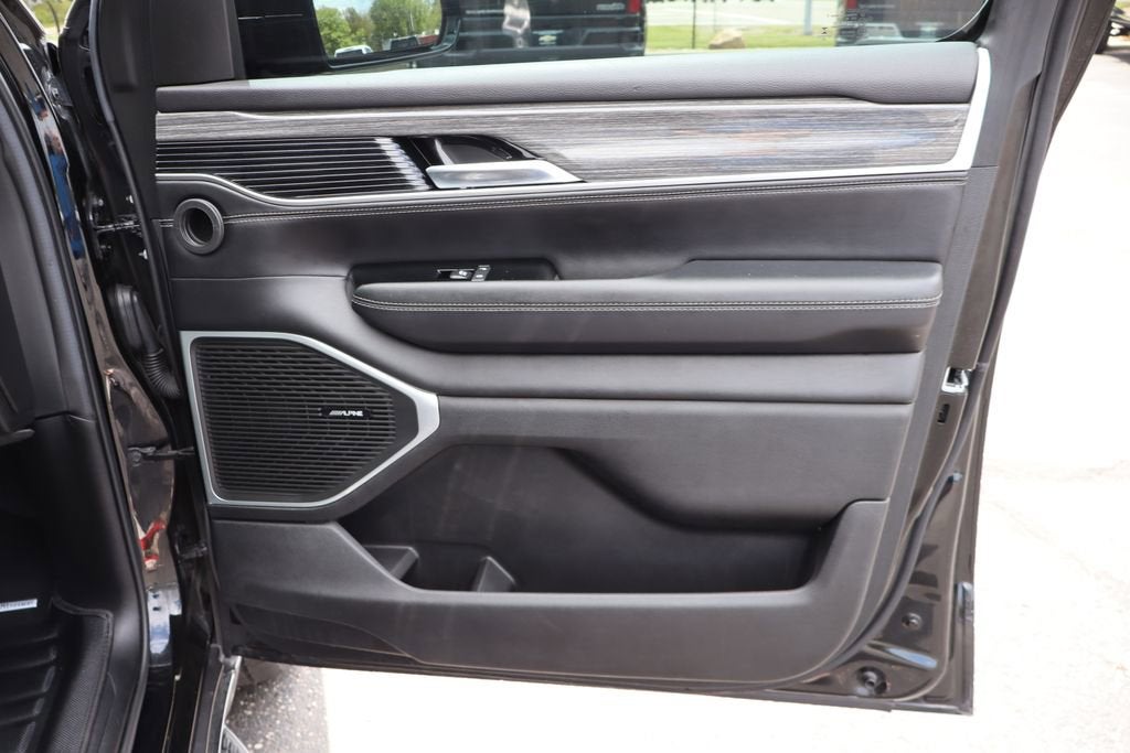 2022 Jeep Wagoneer Series III