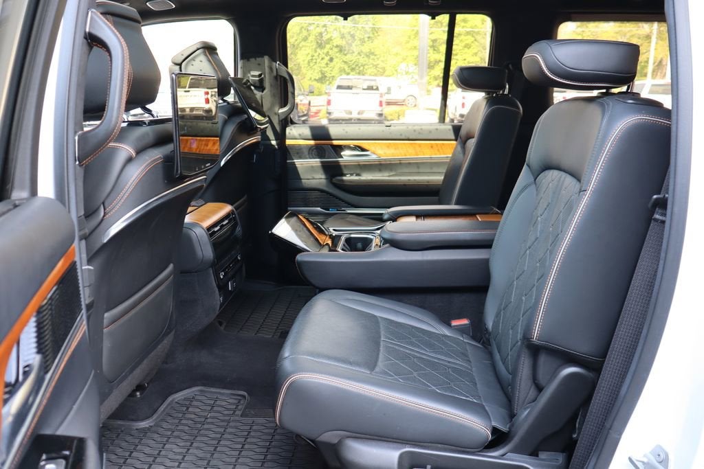 2022 Jeep Grand Wagoneer Series III