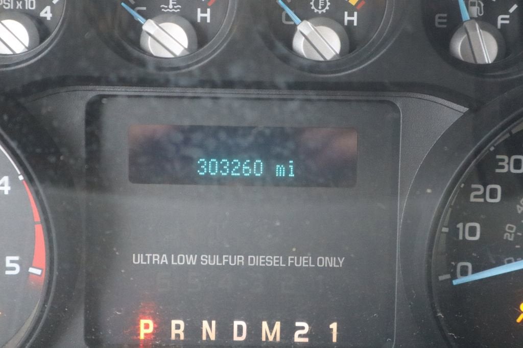 2012 Ford Super Duty F-450 DRW XLT w/ Service Body