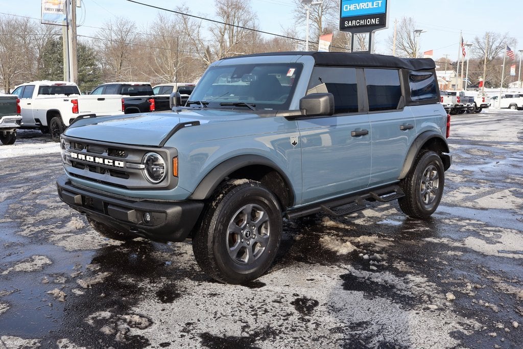 2023 Ford Bronco Base