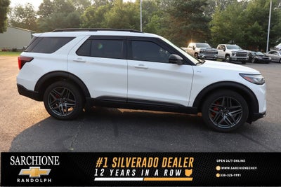 2025 Ford Explorer ST-Line