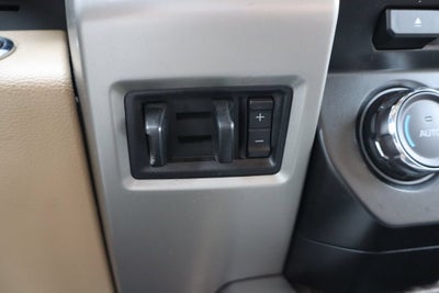 2017 Ford Super Duty F-350 SRW Lariat