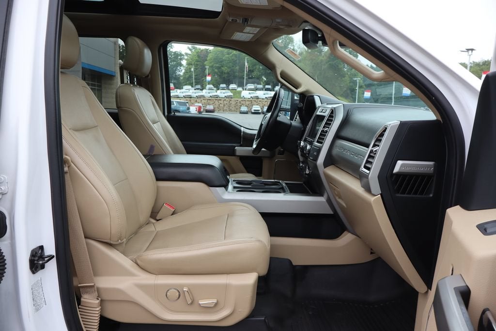 2017 Ford Super Duty F-350 SRW Lariat