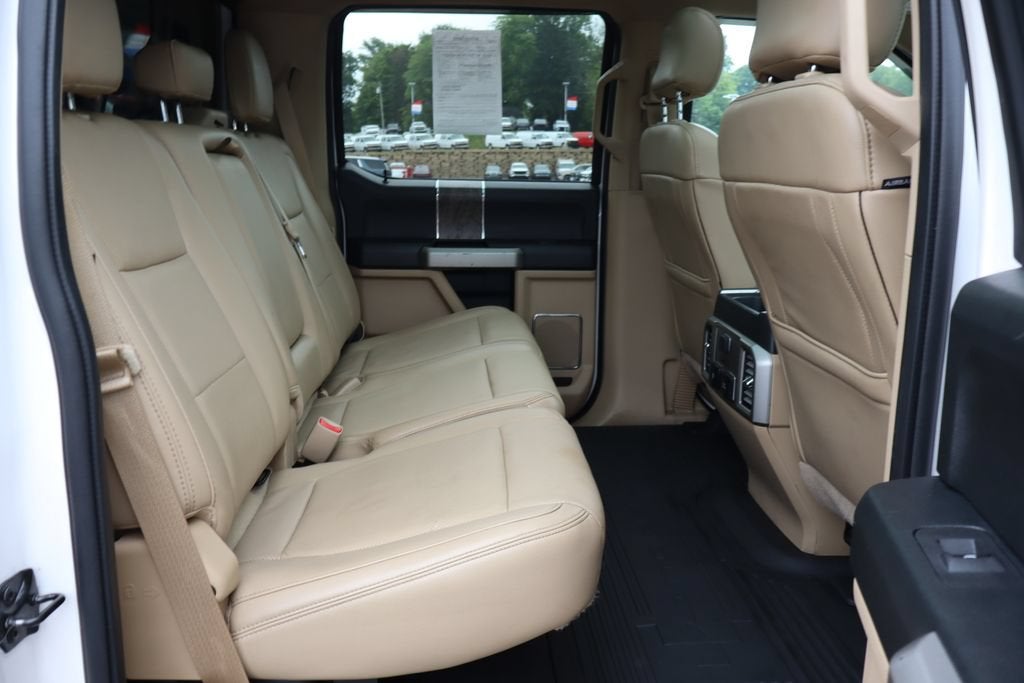 2017 Ford Super Duty F-350 SRW Lariat