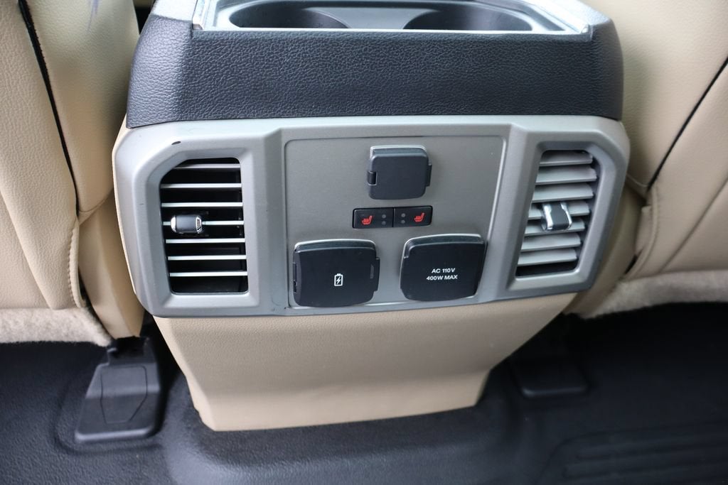 2017 Ford Super Duty F-350 SRW Lariat