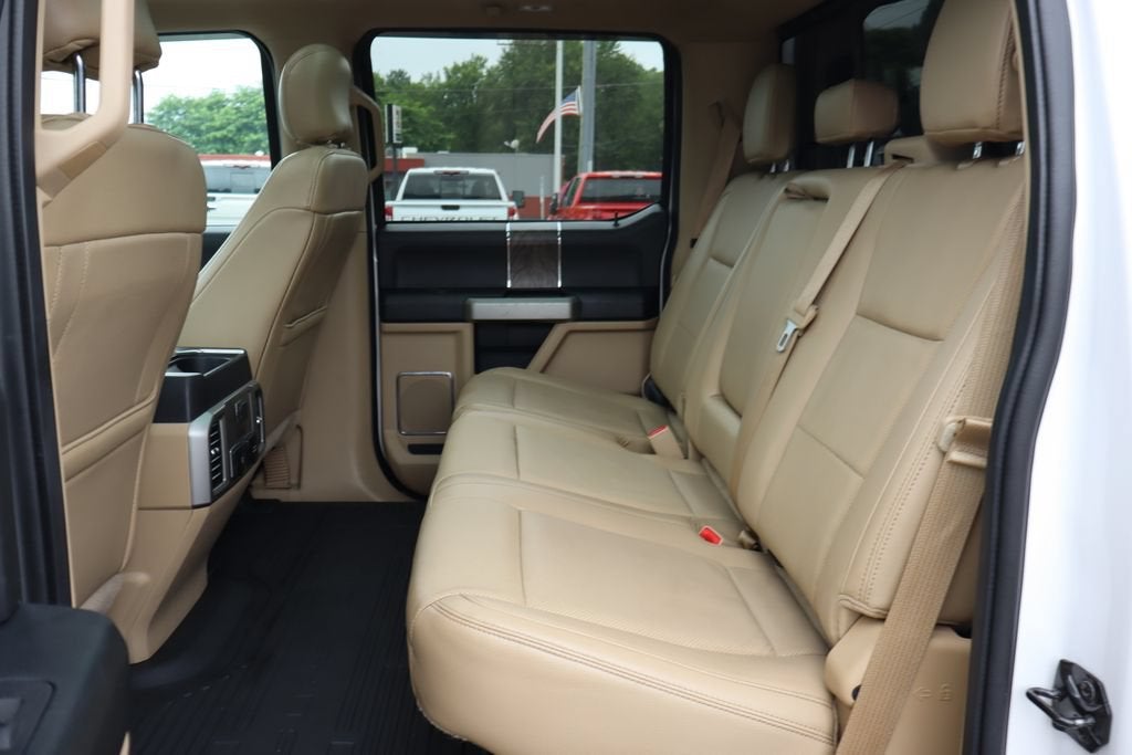 2017 Ford Super Duty F-350 SRW Lariat
