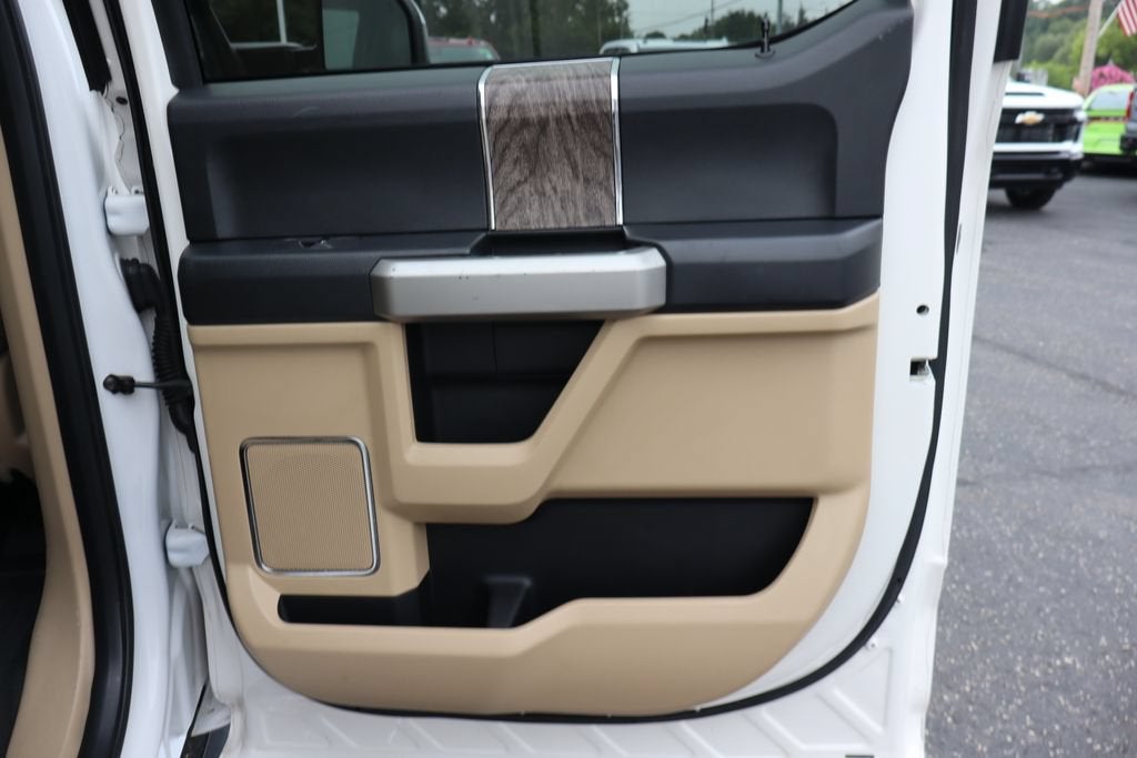 2017 Ford Super Duty F-350 SRW Lariat