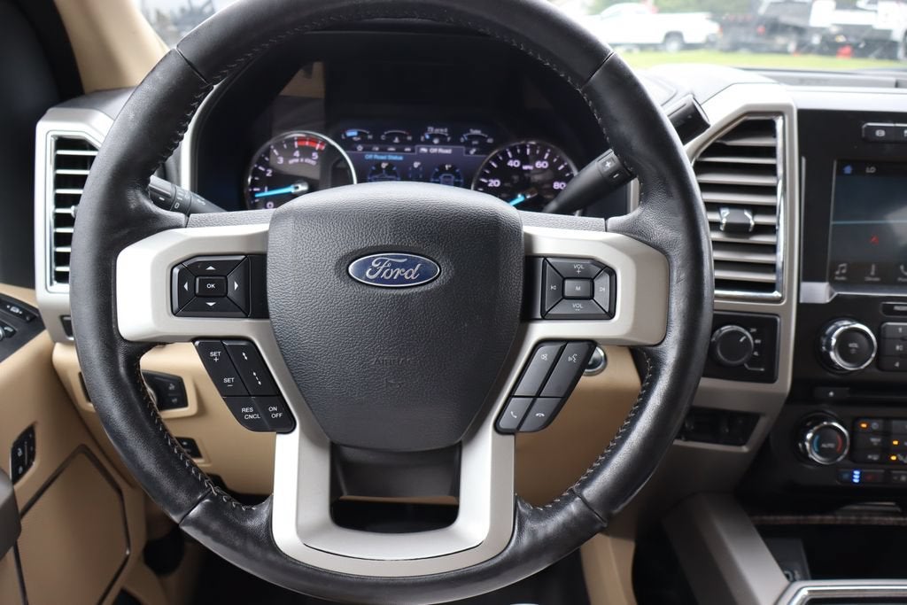 2017 Ford Super Duty F-350 SRW Lariat