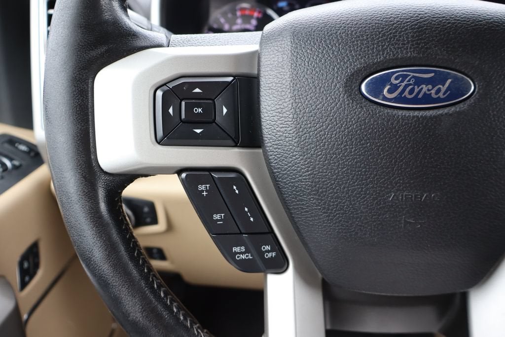 2017 Ford Super Duty F-350 SRW Lariat