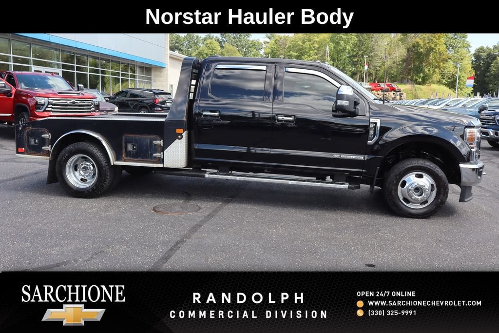 2022 Ford Super Duty F-350 DRW Lariat