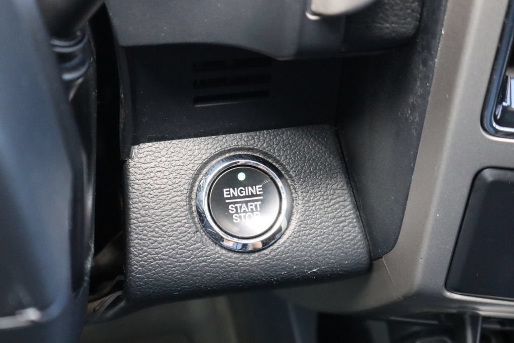 2022 Ford Super Duty F-350 DRW Lariat