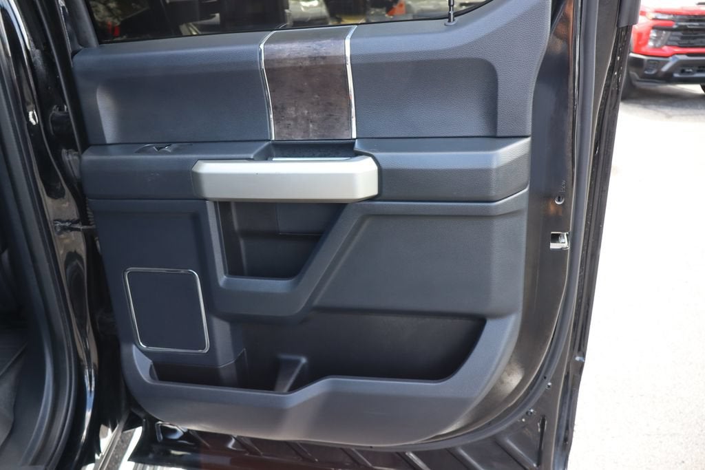 2022 Ford Super Duty F-350 DRW Lariat