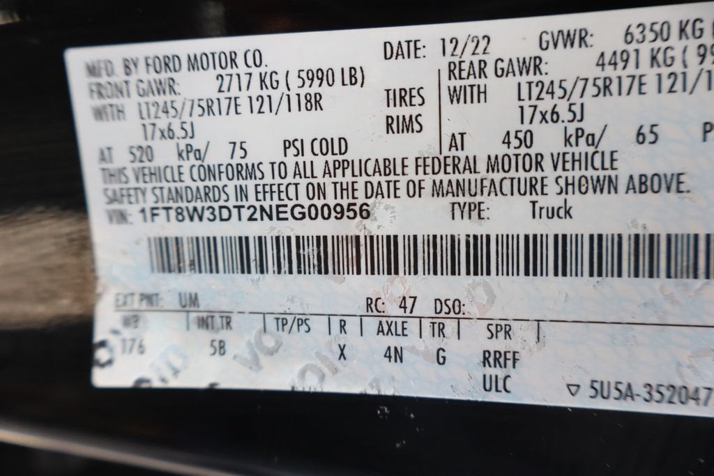 2022 Ford Super Duty F-350 DRW Lariat