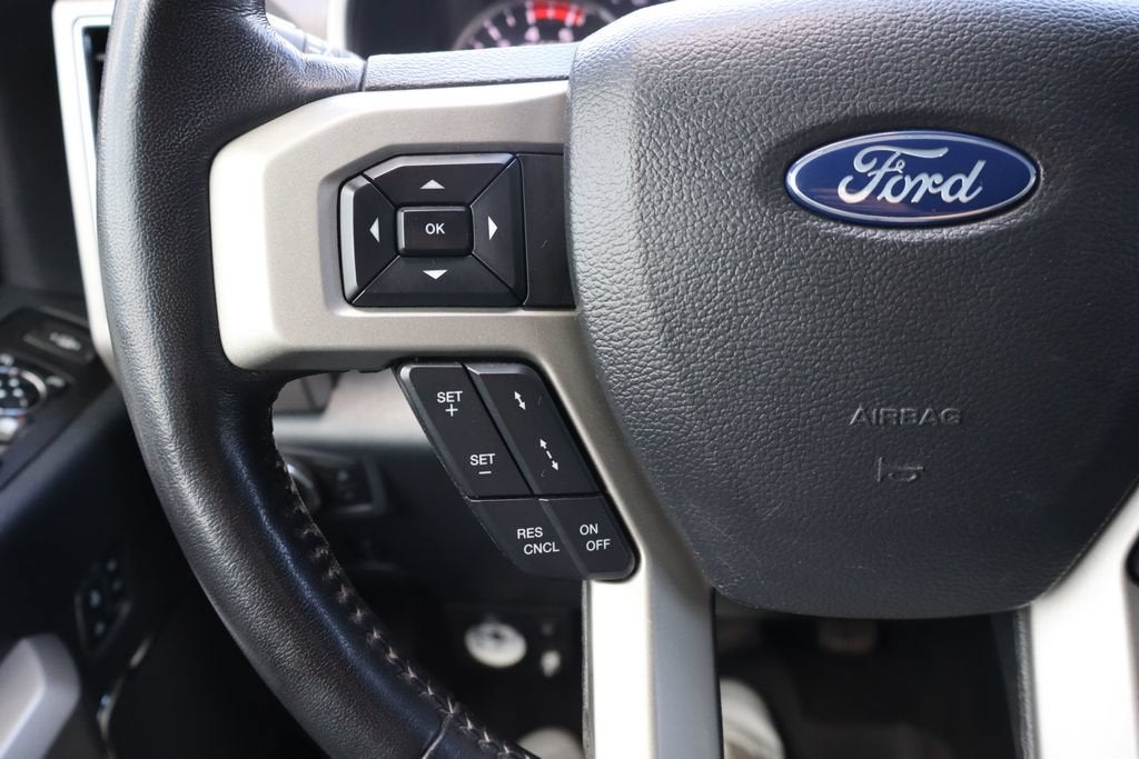 2022 Ford Super Duty F-350 DRW Lariat