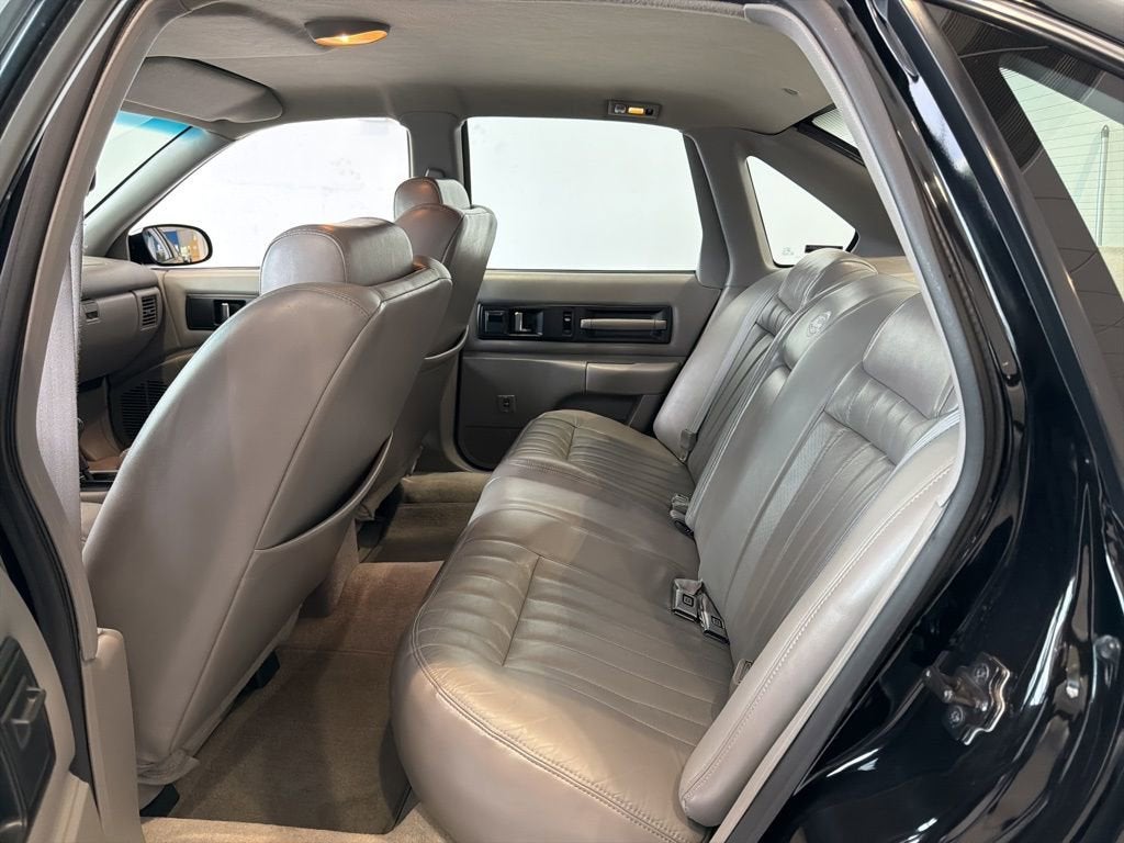 1996 Chevrolet Caprice Classic/Impala SS 1SA Special Value Pkg