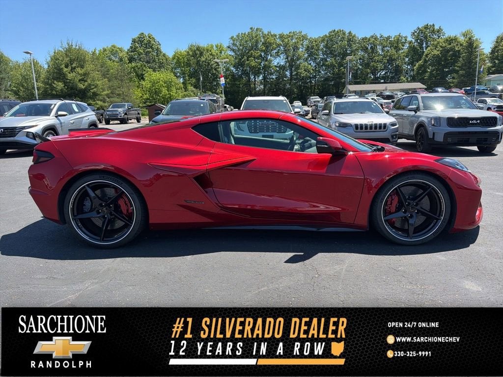 2024 Chevrolet Corvette E-Ray Coupe 2LZ's photo