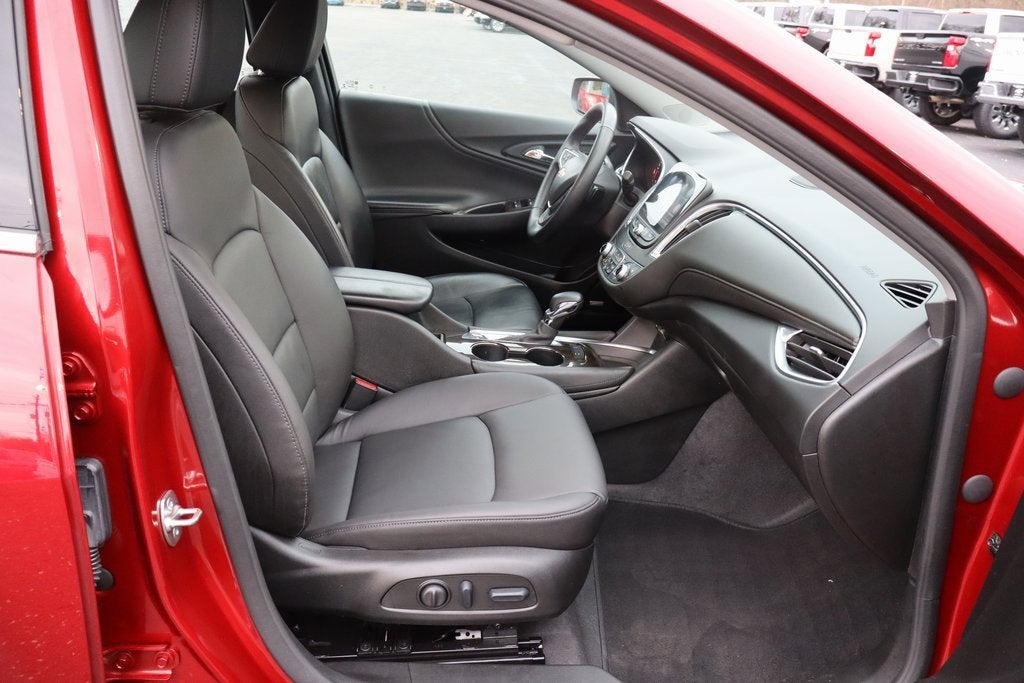 2025 Chevrolet Malibu 2LT