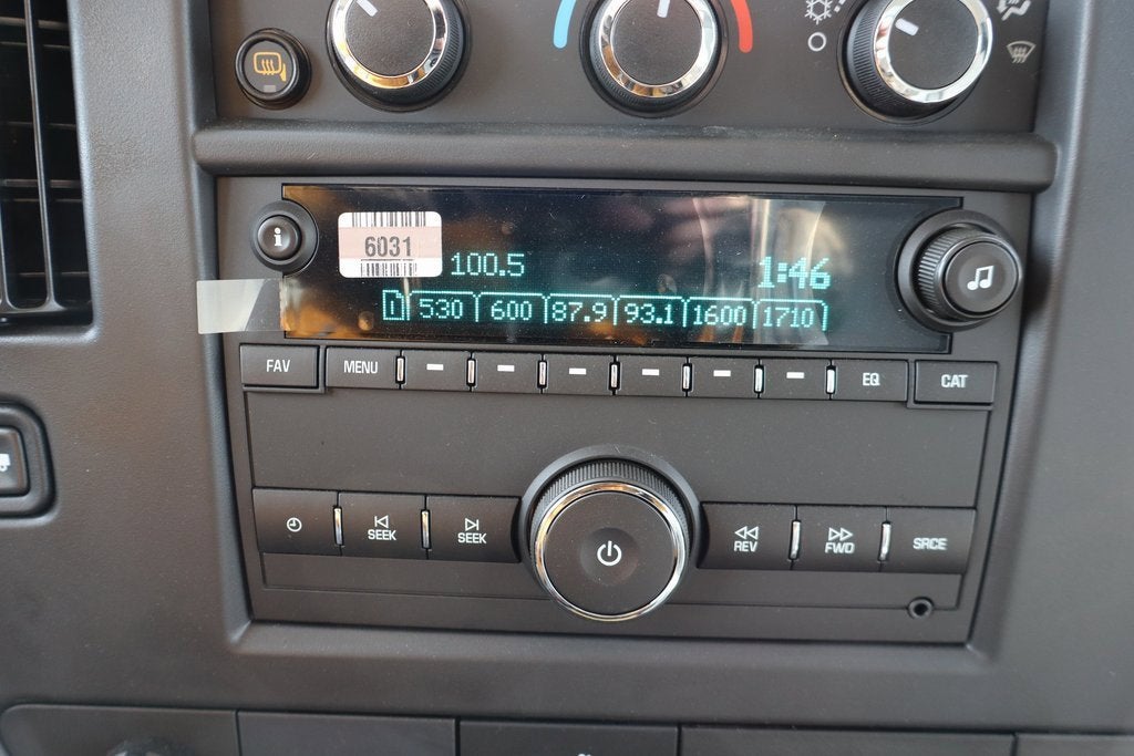 2025 Chevrolet Express Cutaway 3500 1WT