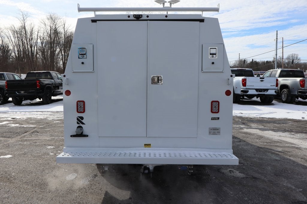 2025 Chevrolet Express Cutaway 3500 1WT