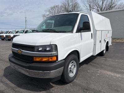 2025 Chevrolet Express Cutaway 3500 1WT