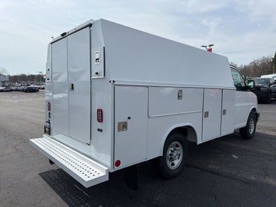 2025 Chevrolet Express Cutaway 3500 1WT