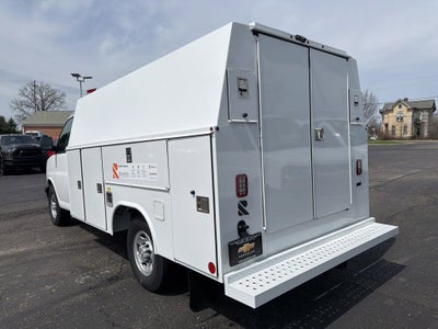 2025 Chevrolet Express Cutaway 3500 1WT