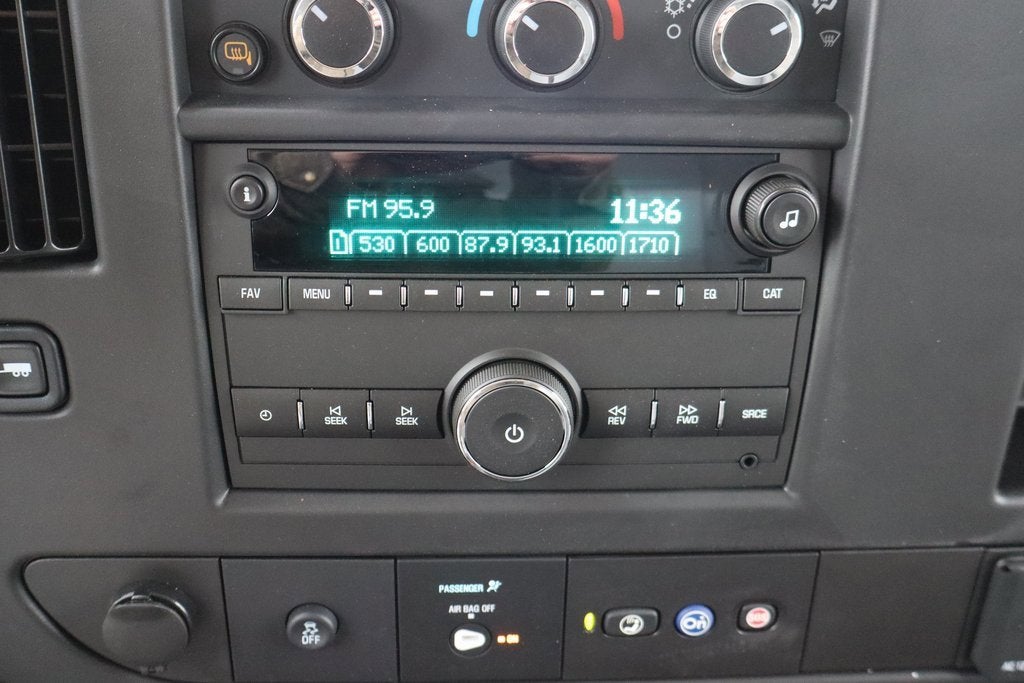 2025 Chevrolet Express Cutaway 3500 1WT