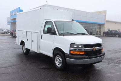2025 Chevrolet Express Cutaway 3500 1WT