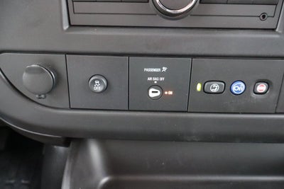 2025 Chevrolet Express Cutaway 3500 1WT