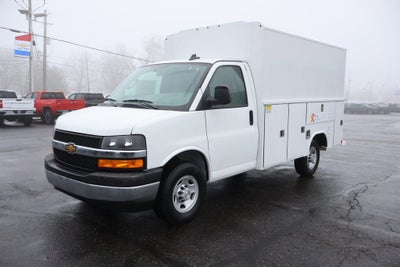 2025 Chevrolet Express Cutaway 3500 1WT