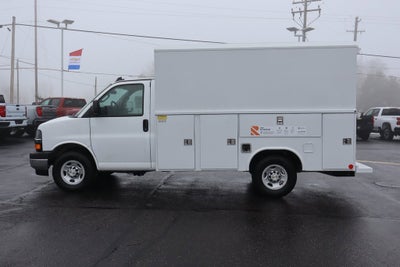 2025 Chevrolet Express Cutaway 3500 1WT
