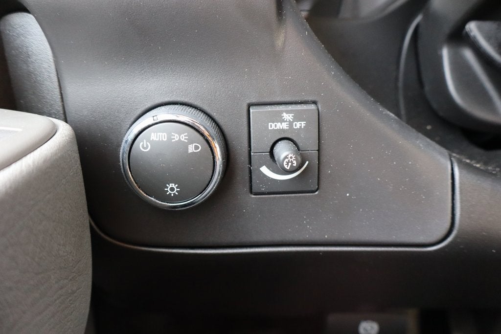 2025 Chevrolet Express Cutaway 3500 1WT