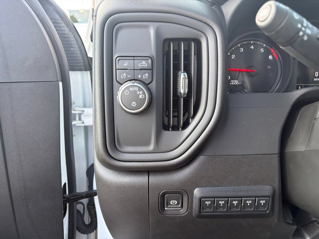 2025 Chevrolet Silverado 3500 HD Chassis Cab Work Truck