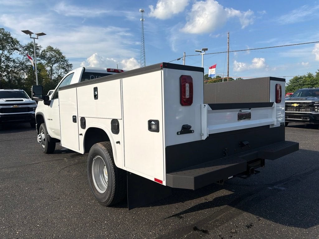 2025 Chevrolet Silverado 3500 HD Chassis Cab Work Truck