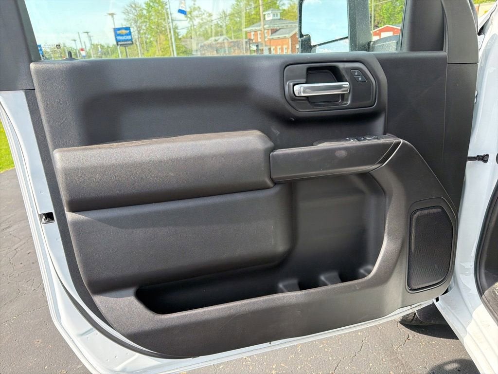 2025 Chevrolet Silverado 3500 HD Chassis Cab Work Truck