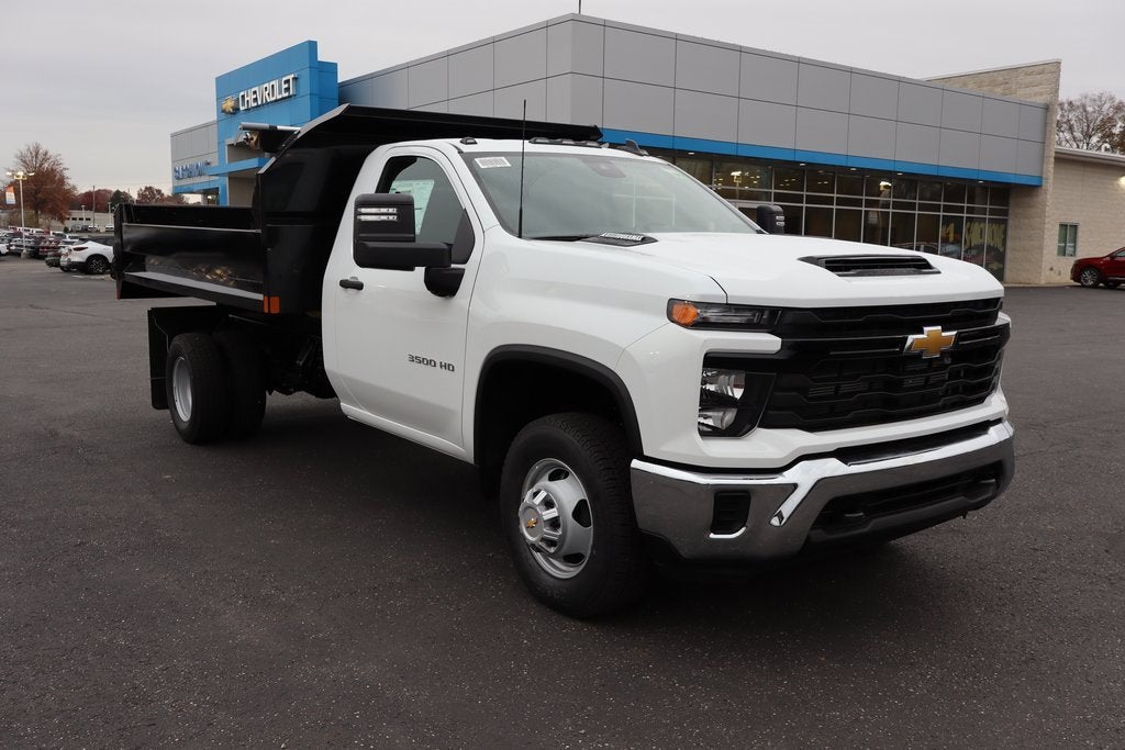 2025 Chevrolet Silverado 3500 HD Chassis Cab Work Truck